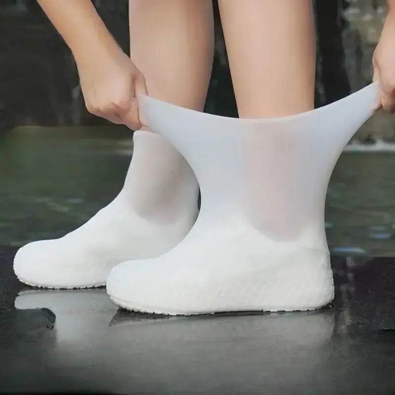 Sneaker Protector - 再利用可能な滑り止め防水レインシューカバー 1セット シリコン製ブーツプロテクター アウトドアスニーカー用