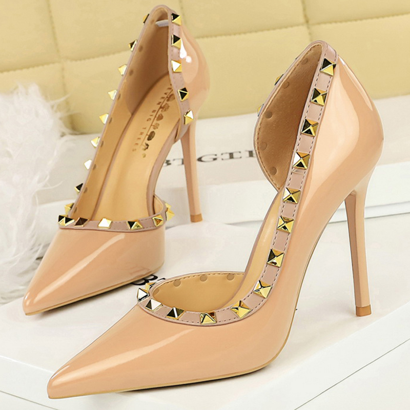 セクシーな女性用パンプス、リベットデザイン、ハイヒール、10 - Shoe Tree のレビューと価格